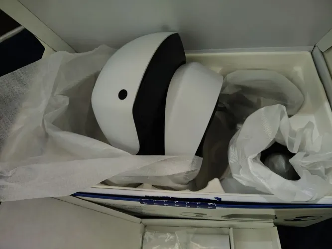 Vendo VR2 Sony foi usado 2 vezes na caixa