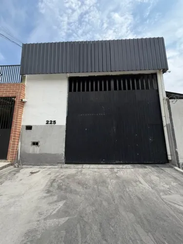 BARRACÃO COMERCIAL 