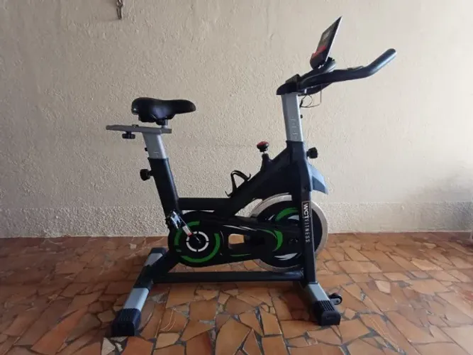Bicicleta Ergométrica Spinning 20kg de Roda de Inércia WCT Fitness