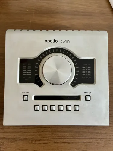 Interface Apollo Twin tunderbolt