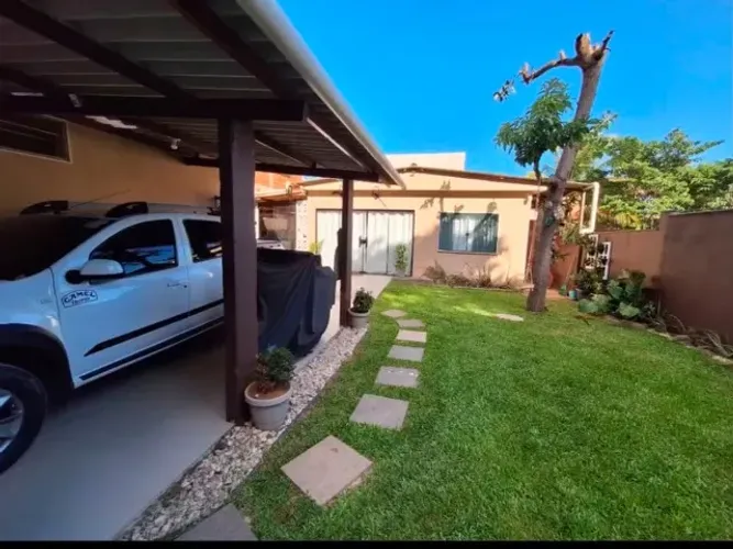 Casa linear porteira fechada / PIUMINAS - Piúma