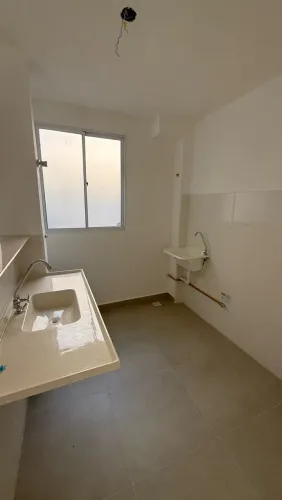 Alugo apartamento bairro lírio do Vale