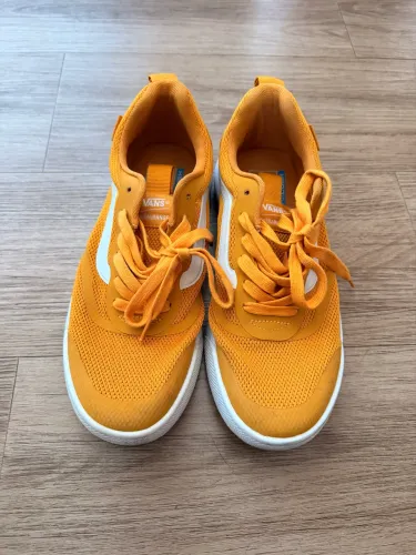 Tênis Vans Ultrarange Mostarda