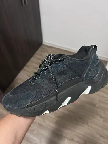 Tênis adidas ZX 22 boost usado