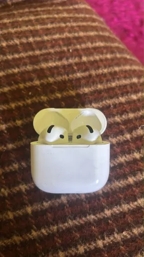 Air Pods 4 Apple