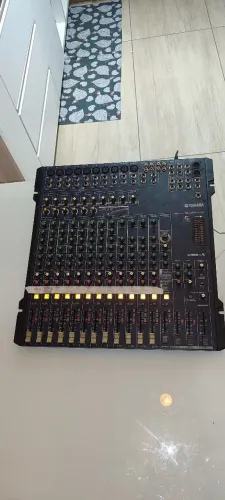 Mesa de som YAMAHA MG166 CX USB