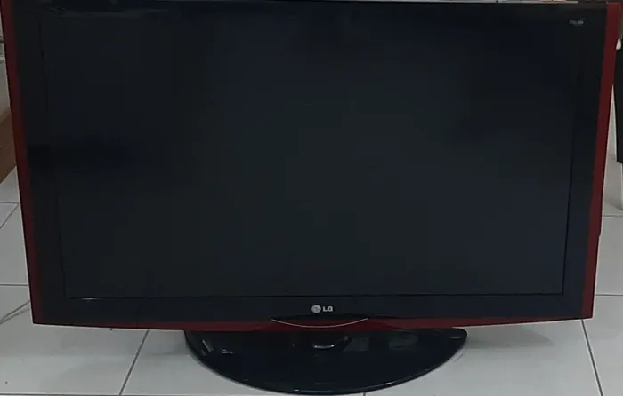 TV LG 42 polegadas com defeito
