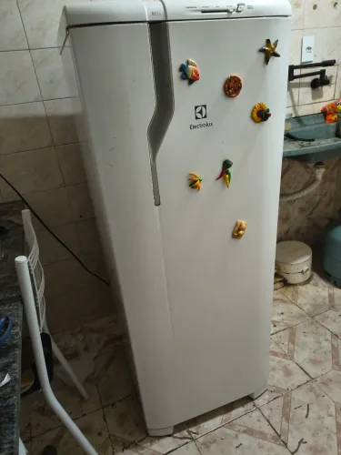 Vende(se móveis por motivo de mudança 