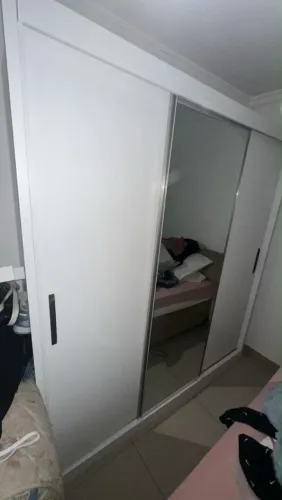 Vendo guarda roupa em bom estado