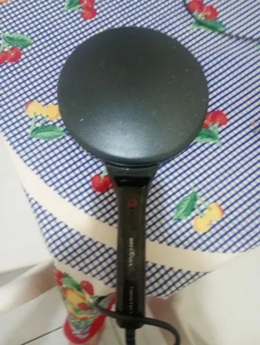 Vendo essa crepioca 50 reais não faço entrega meu número * chama no WhatsApp