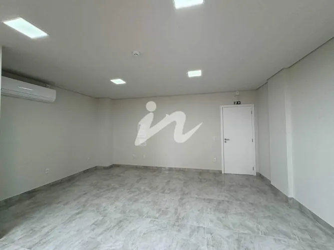 Sala para alugar, 30 m² por R$ 4.500,00/mês - Jardim das Acácias - Uberlândia/MG