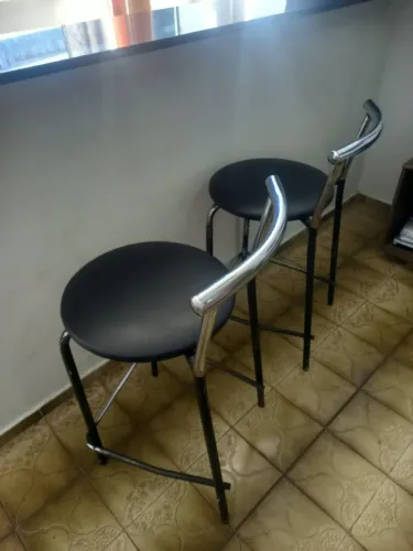 Vendo 4 bancos de bancada