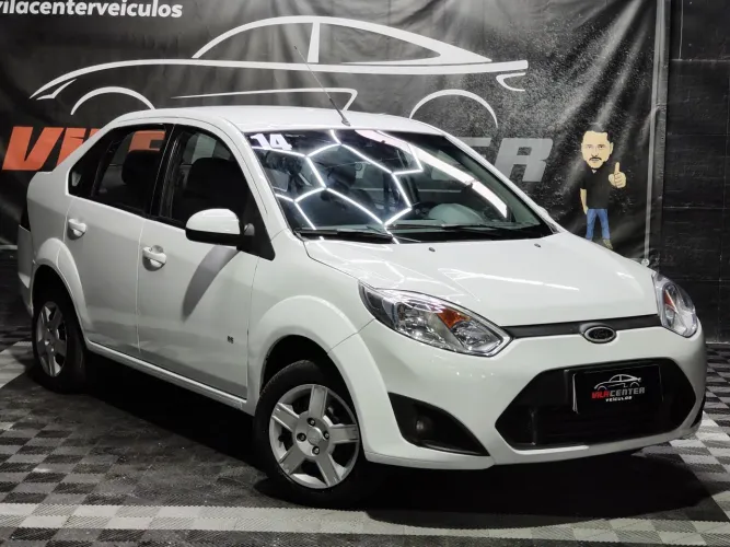 Ford Fiesta SE 1.6 8V Flex 5P 2014