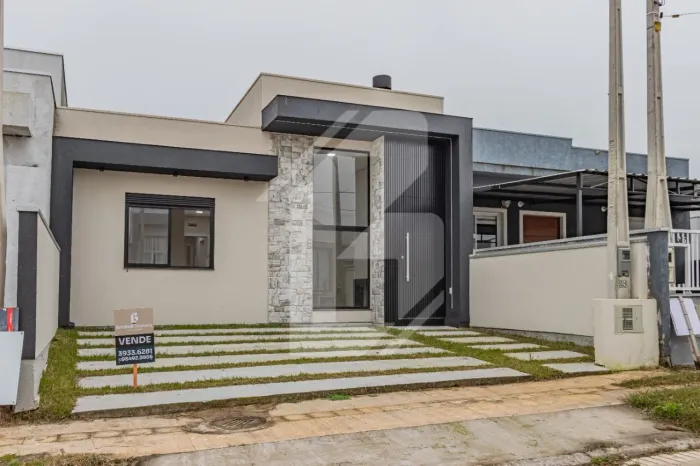 Casa com Piscina no Garden Ville