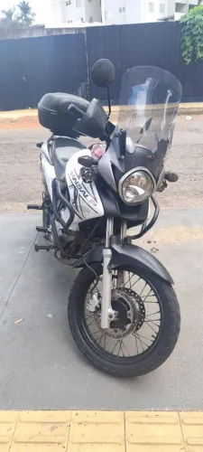 ? HONDA TRANSALP 700V | PNEUS + RELAÇÃO + BATERIA NOVOS
