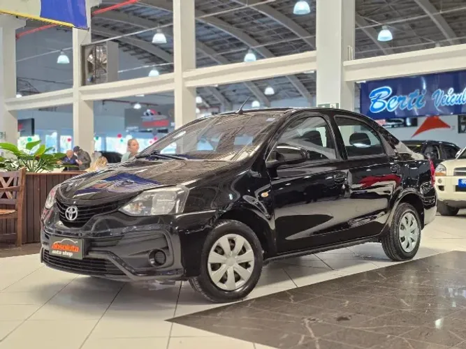 Toyota Etios X Plus 1.5 Flex 16V 5P Mec. 2019