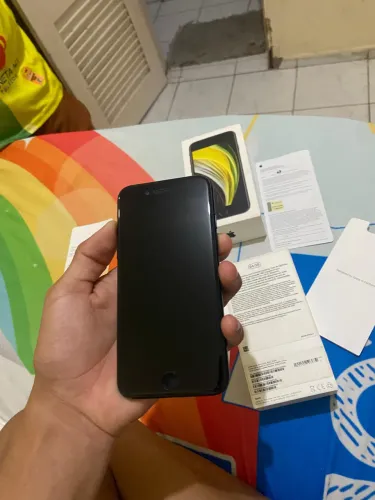 iPhone SE 2020 64GB