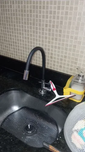 Encanador bombeiro hidráulico disponível 