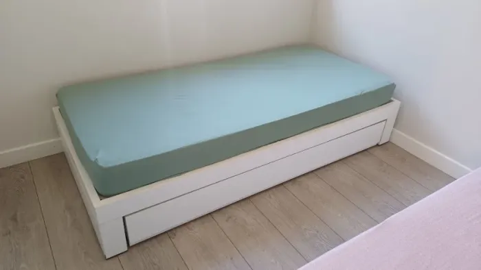 2 Camas de Solteiro 100% MDF