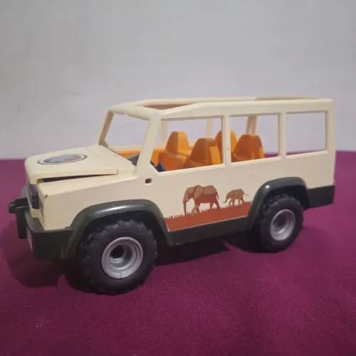 Playmobil 6798 Wildlife Safari Jeep