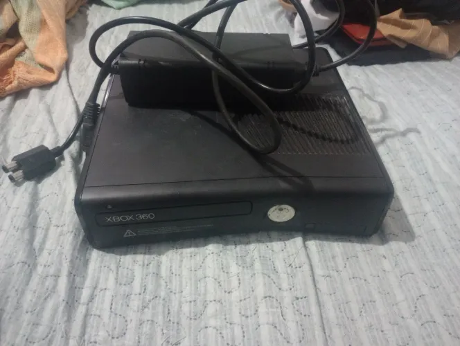 Xbox 360 ( leia o anúncio)