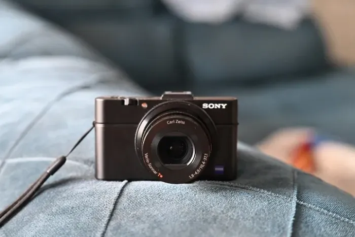 Sony RX100 II (Cyber-shot DSC-RX100M2) Premium + 5 Baterias + Case Original