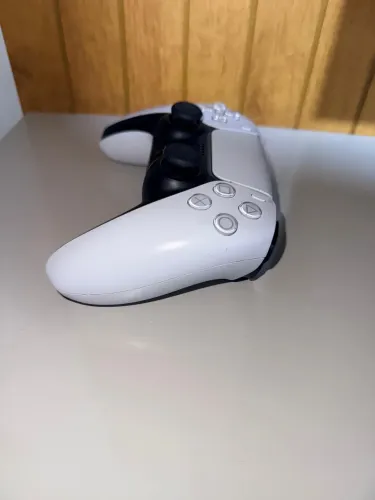 Vende-se controle DUALSENSE PS5 semi novo