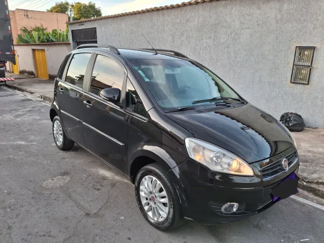 Fiat Idea Attractive 1.4 Fire Flex 8V 5P 2013