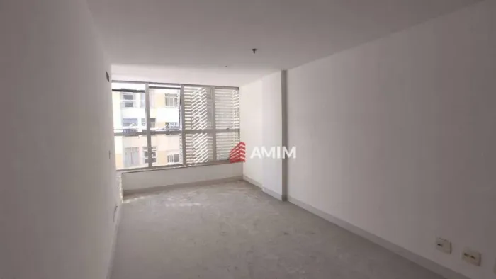 Sala Comercial à Venda em Icaraí - Niterói/RJ