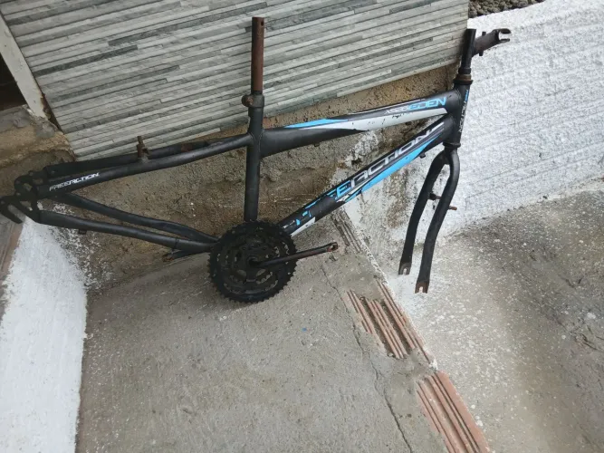Kit Quadro De Bicicleta Aro 24 e Peças!