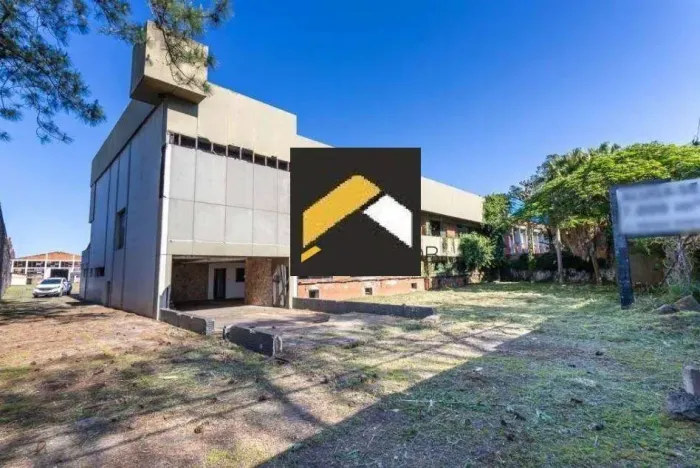 Barracão para alugar, 9000 m² por R$ 75.402/mês - São João - Porto Alegre/RS