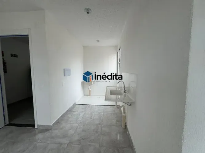 Aluga-se Apartamento no Residencial Lago Azul 2 , Dois quartos , no Quarto(Último) andar .