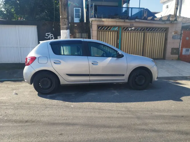 Renault Sandero Expression Hi-power 1.0 16V 5P 2015