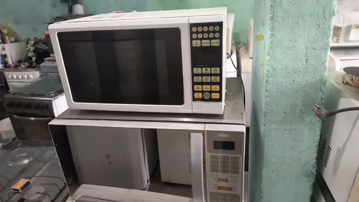 Micro-ondas funcionando oportunidade