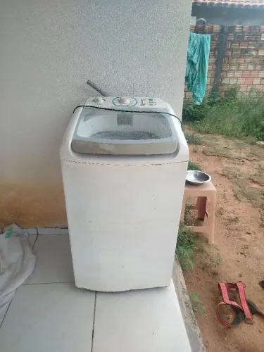 Máquina Eletrolux com defeito
