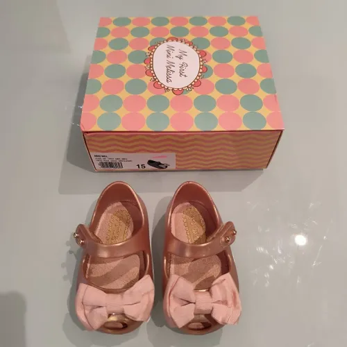 Minha primeira Melissa - Rosé 