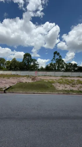 TERRENO À VENDA NO CONDOMÍNIO PORTAL DOS LAGOS EM JUNDIAÍ/SP
