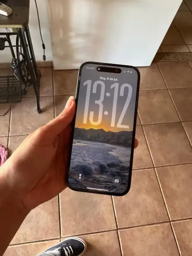 VENDO IPHONE 15 128gb