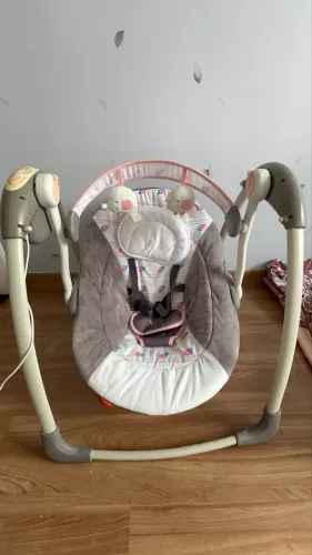 Cadeira de Balanço Automática Mastela - Semi Nova 