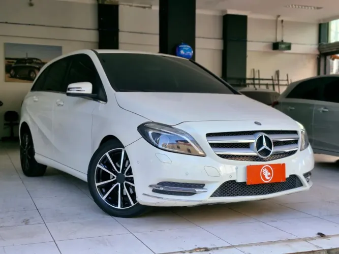 Mercedes-Benz Classe B 200 CGI 1.6 TB Sport 156cv AUT 2015