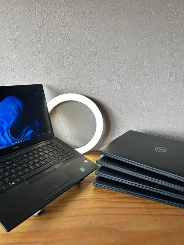 Notebook Dell i7 8ª Geração / 8GB RAM / 128GB SSD / UHD Graphics 620 / Tela 14?