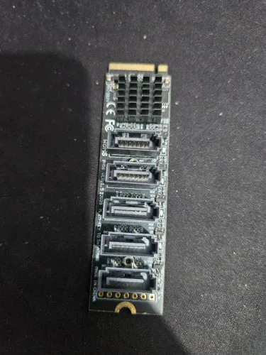 Extensor de portas SATAs M2 com 5 entradas