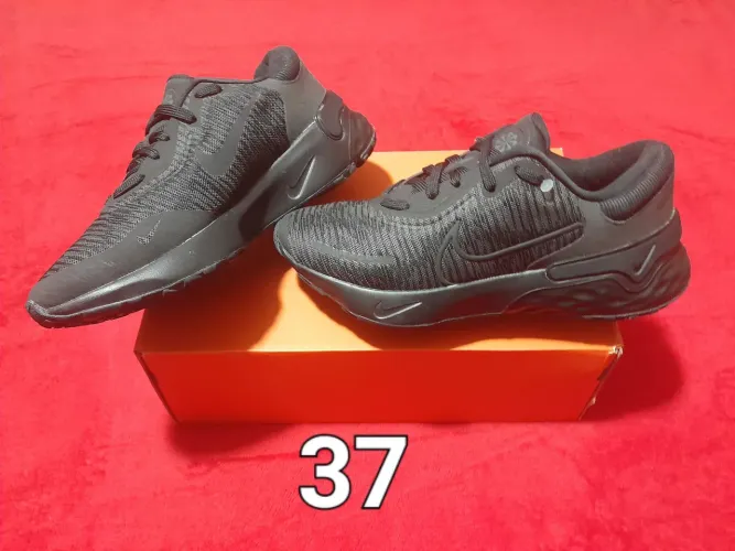 TENIS NIKE RENEW 4 tamanho 37