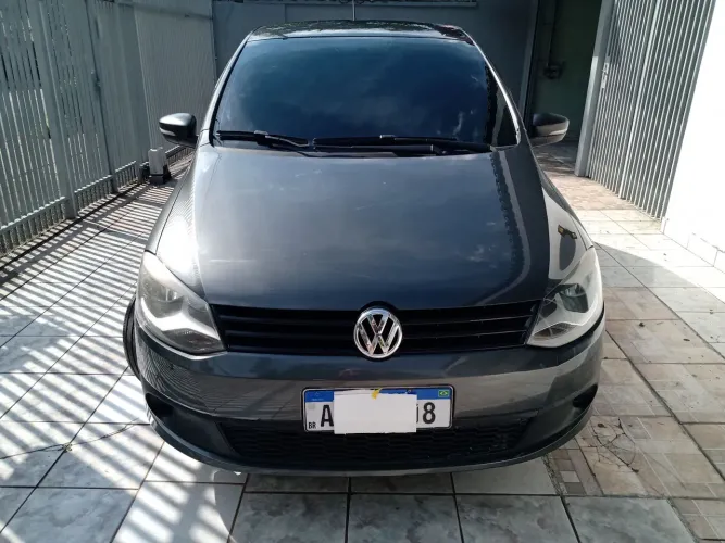 Volkswagen Fox 1.0 MI Total Flex 8V 5P 2013