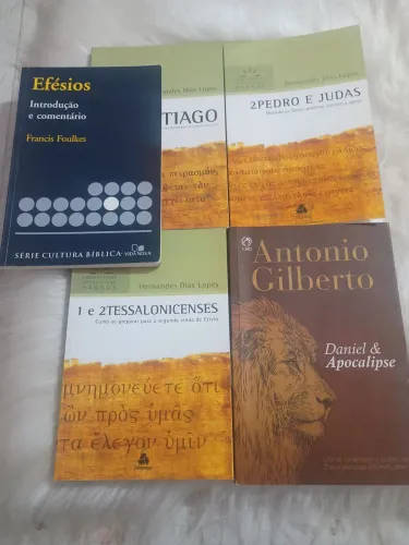 7 livros de estudo bíblico 