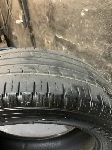 Pneus 215/60 R17