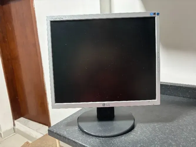 Monitor 17? LG Flatron L1752S LCD - Usado
