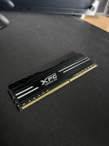Memória RAM XPG 8GB DDR4 3000MHz