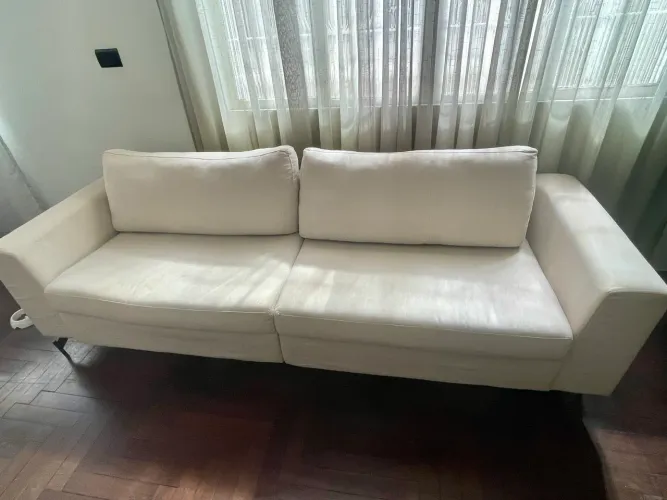 Sofá em Linho Off-White 3 ou 4 lugares 