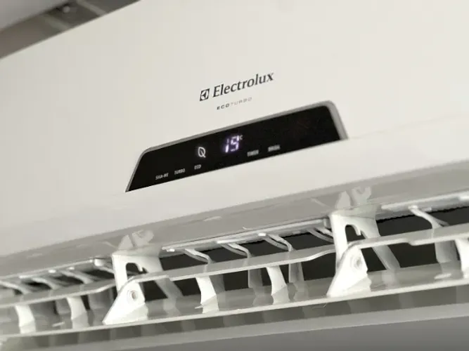 Ar Condicionado Split Electrolux 24.000 BTUs EcoTurbo Frio - Perfeito Estado (Completo)
